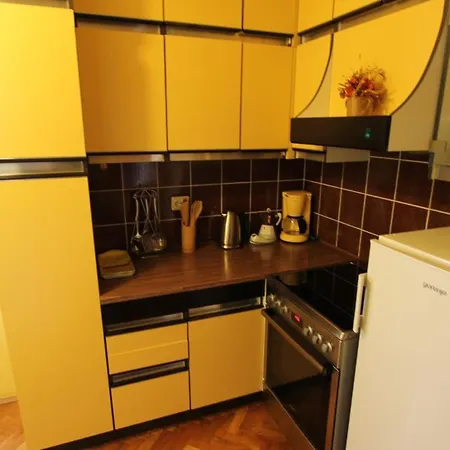 Ljutic Apartament Malinska