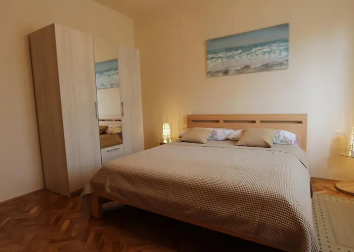 Ljutic Apartamento Malinska