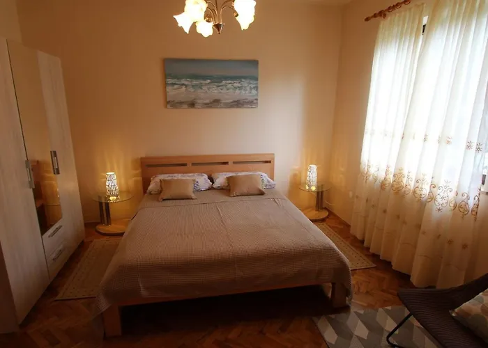 Ljutic Apartamento Malinska